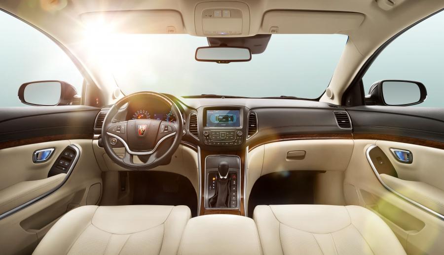 Торпедо Roewe e950 (BP31) 2016 года  (фото 4 из 7)